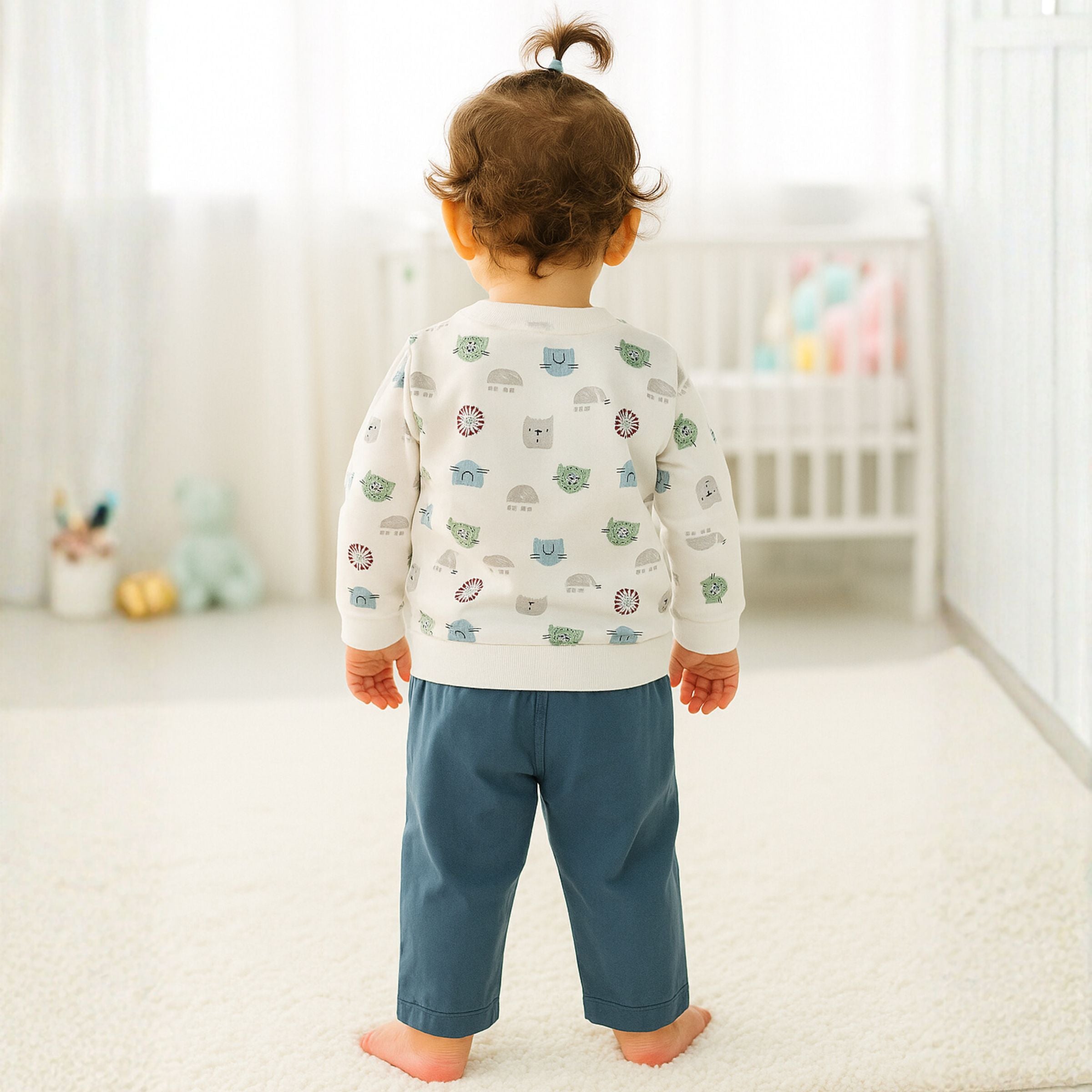 Ollypop Baby Boy Full Sleeves Printed Sweatshirt & Solid Pants Set – White/Cream | 3 to 24 Months